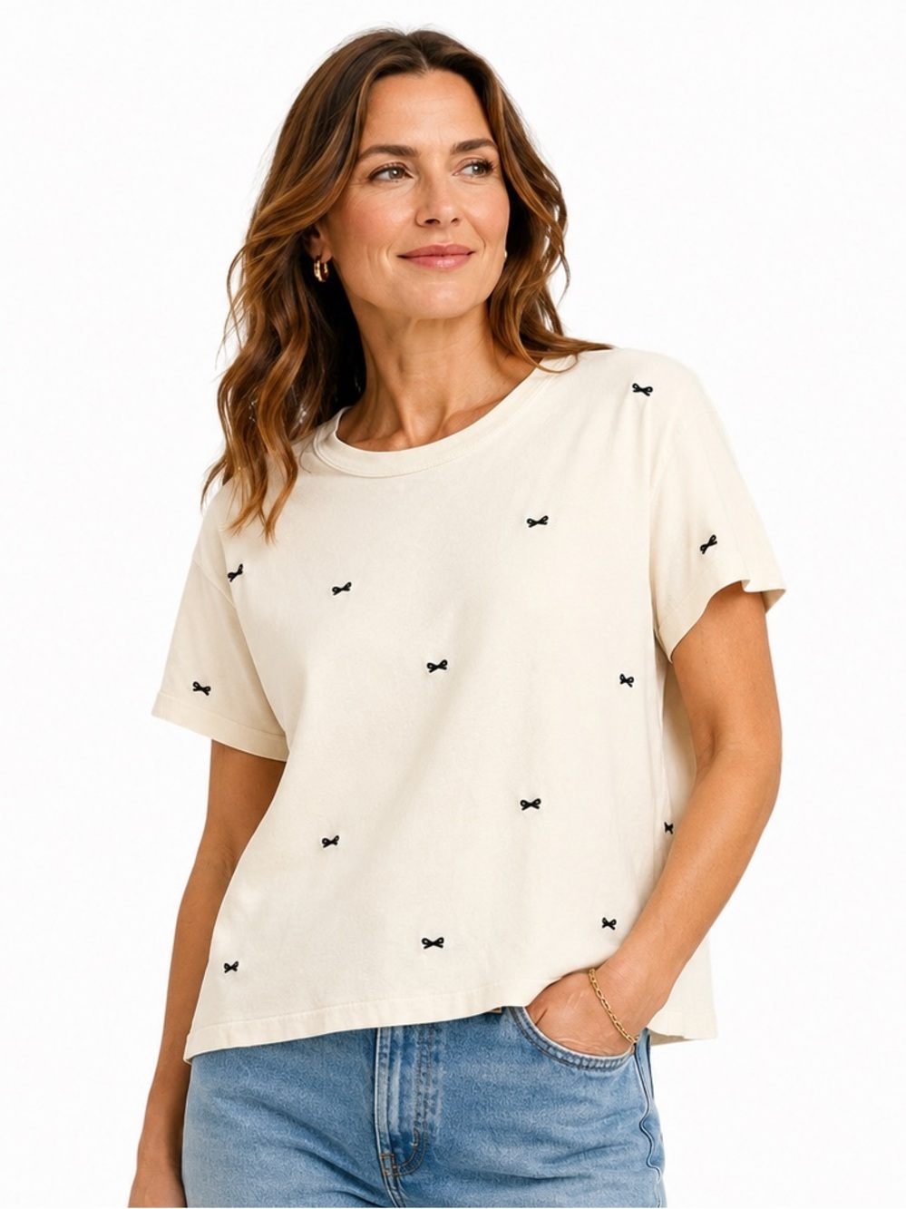 THE GREAT. Cream Short-Sleeve Tee with Black Embroidered Bows